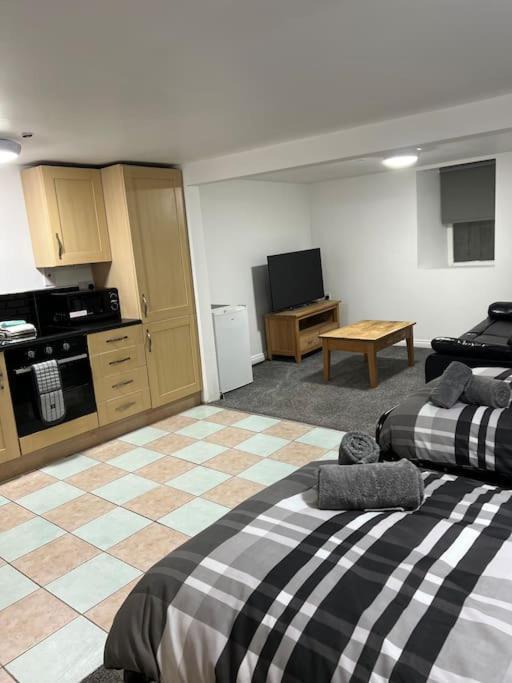 Studio Flat Twin - Town Centre Merthyr Tydfil Dış mekan fotoğraf
